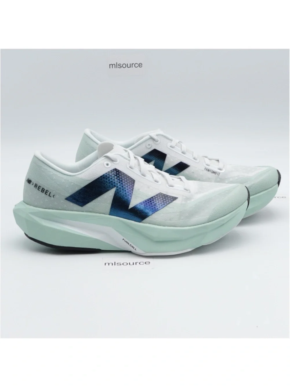 NEW Size 9.5 Women's New Balance FuelCell Rebel v4 Running Shoes WFCXCA4